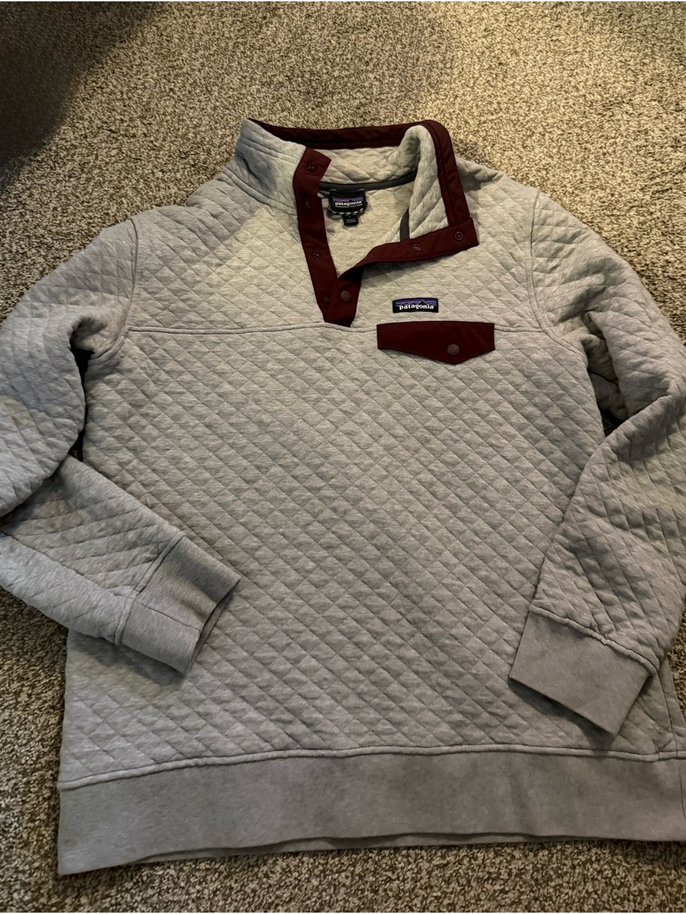 Patagonia Quilted Crew Pullover in Light Gray with Maroon Trim